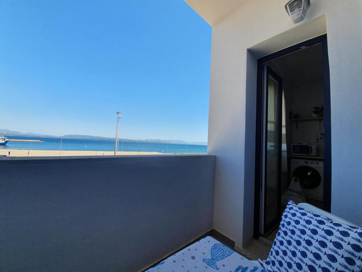 Sky And Sea Apartment Calasetta Eksteriør bilde